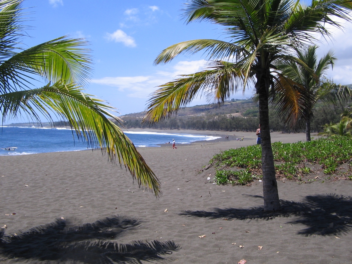 Plage et littoral de L’Étang-Salé
