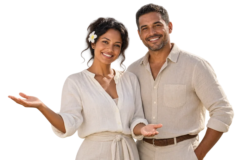 Des professionnels de l’hébergement accueillent leurs voyageurs.