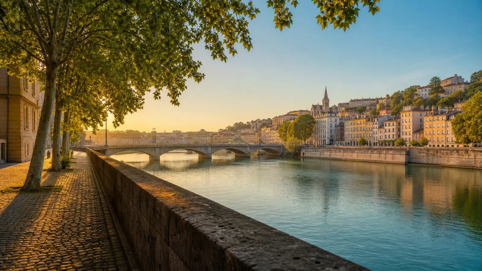 Visuel d’archive — Services municipaux à Lyon : les informations officielles à vérifier