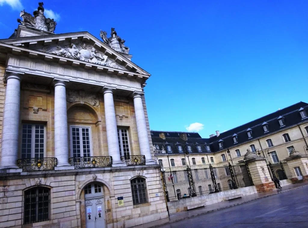 Visite découverte : "ça déménage à la mairie !"