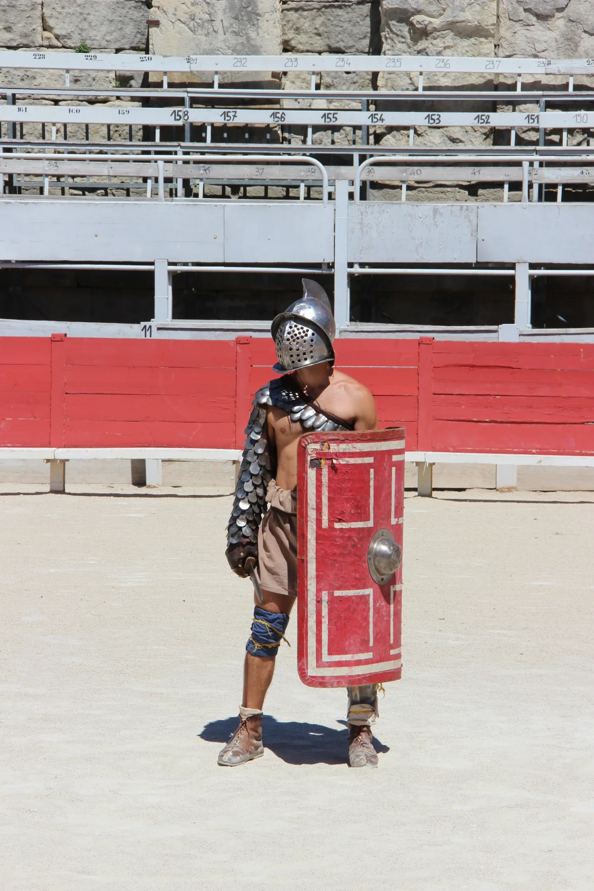 Médiation - démonstration : les gladiateurs dans l'Amphithéâtre
